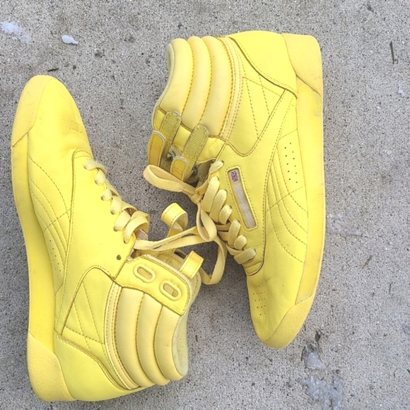 Vintage Reebok High Tops - Picture 2 of 11